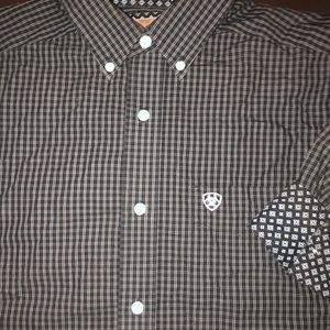 ARIAT Long sleeve Button Down Western Shirt